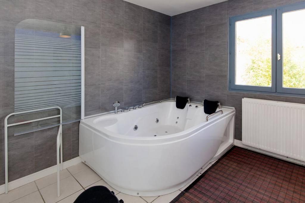 Villa Pour Des Vacances Idylliques Pres De La Cite ! Carcassonne Luaran gambar
